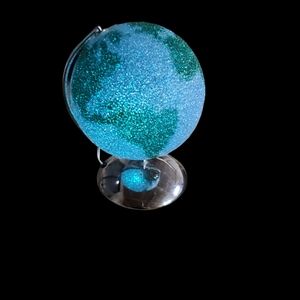 Light Up Blue and Green Globe